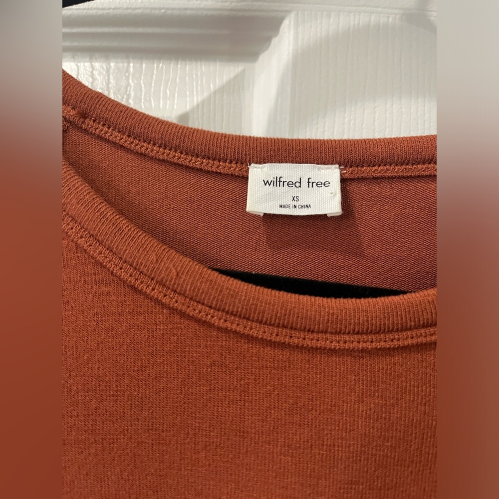 Aritzia long sleeve